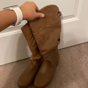 brown boots